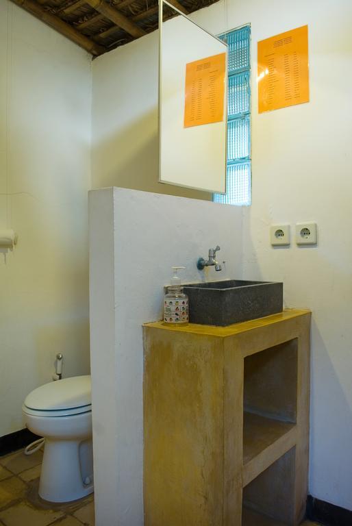 Viavia Guesthouse Yogyakarta Zimmer foto