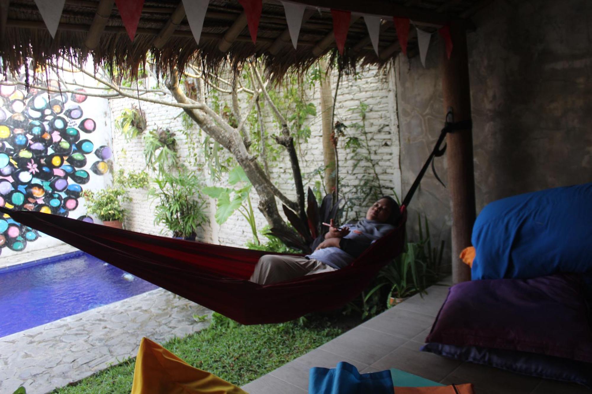 Viavia Guesthouse Yogyakarta Exterior foto