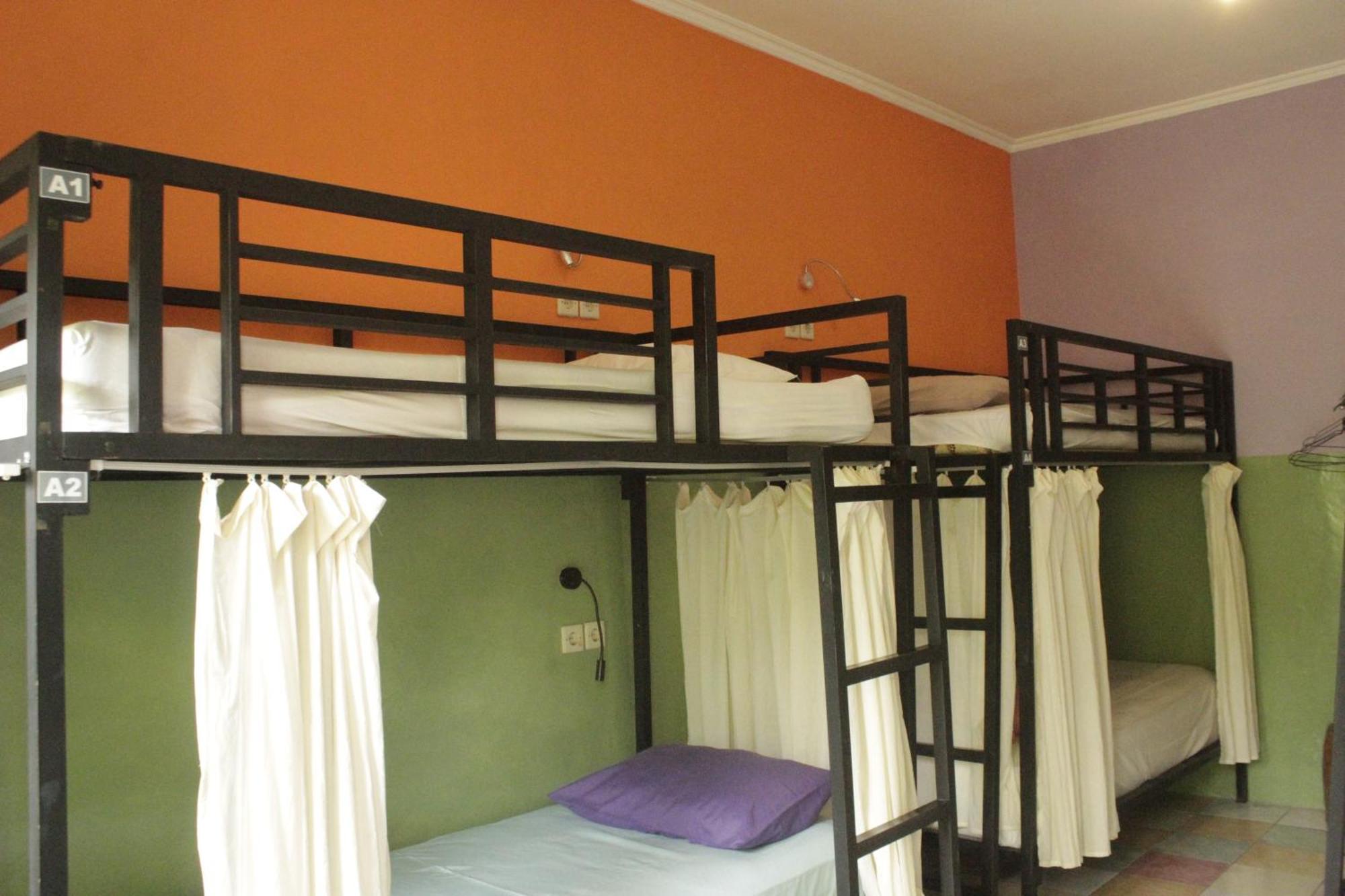 Viavia Guesthouse Yogyakarta Exterior foto