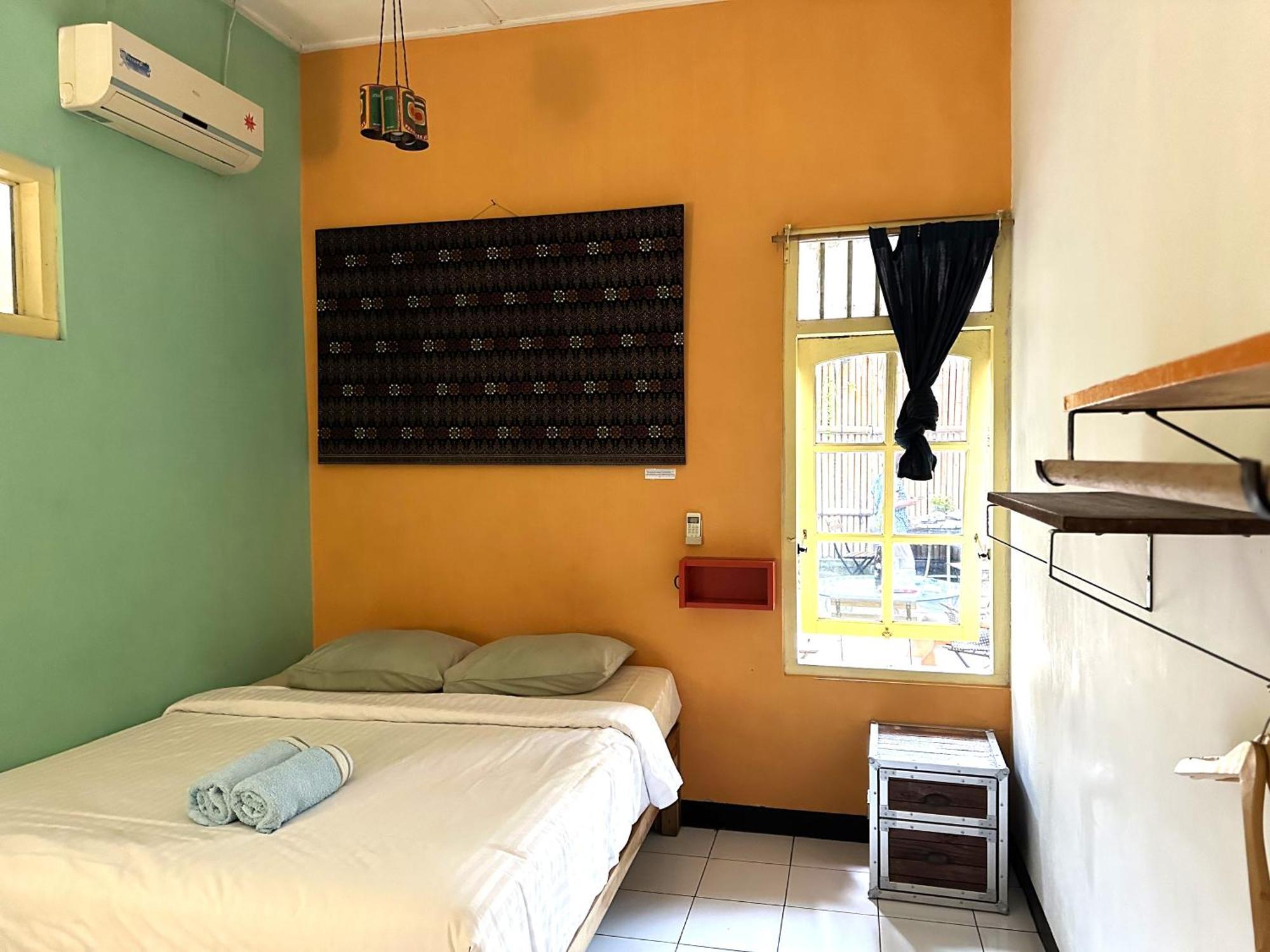 Viavia Guesthouse Yogyakarta Exterior foto