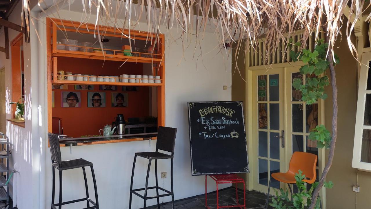 Viavia Guesthouse Yogyakarta Exterior foto