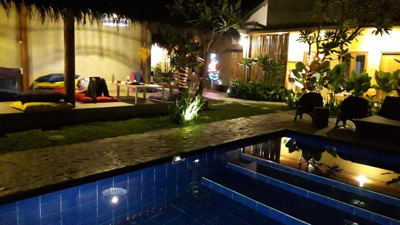 Viavia Guesthouse Yogyakarta Exterior foto